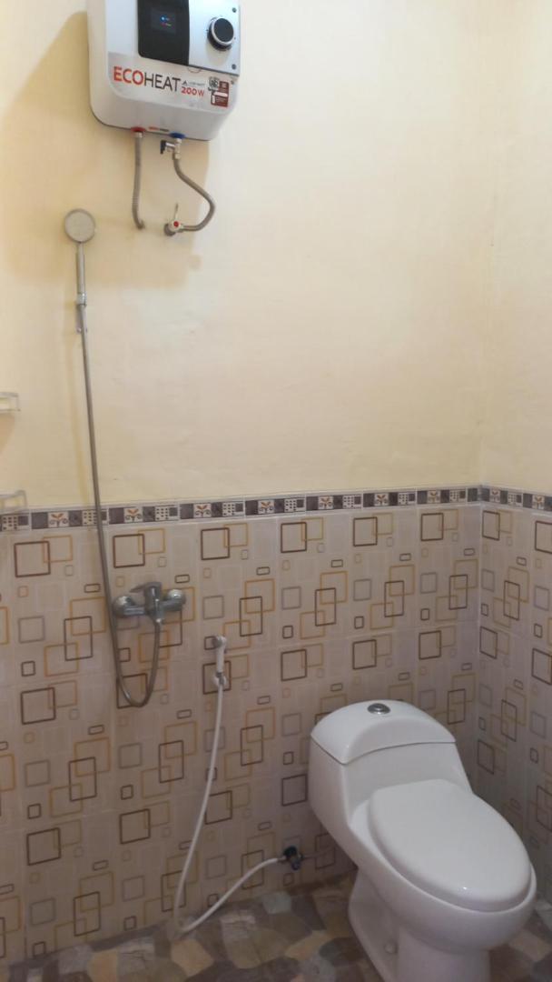 Angler Family Guest House Blitar Eksteriør billede
